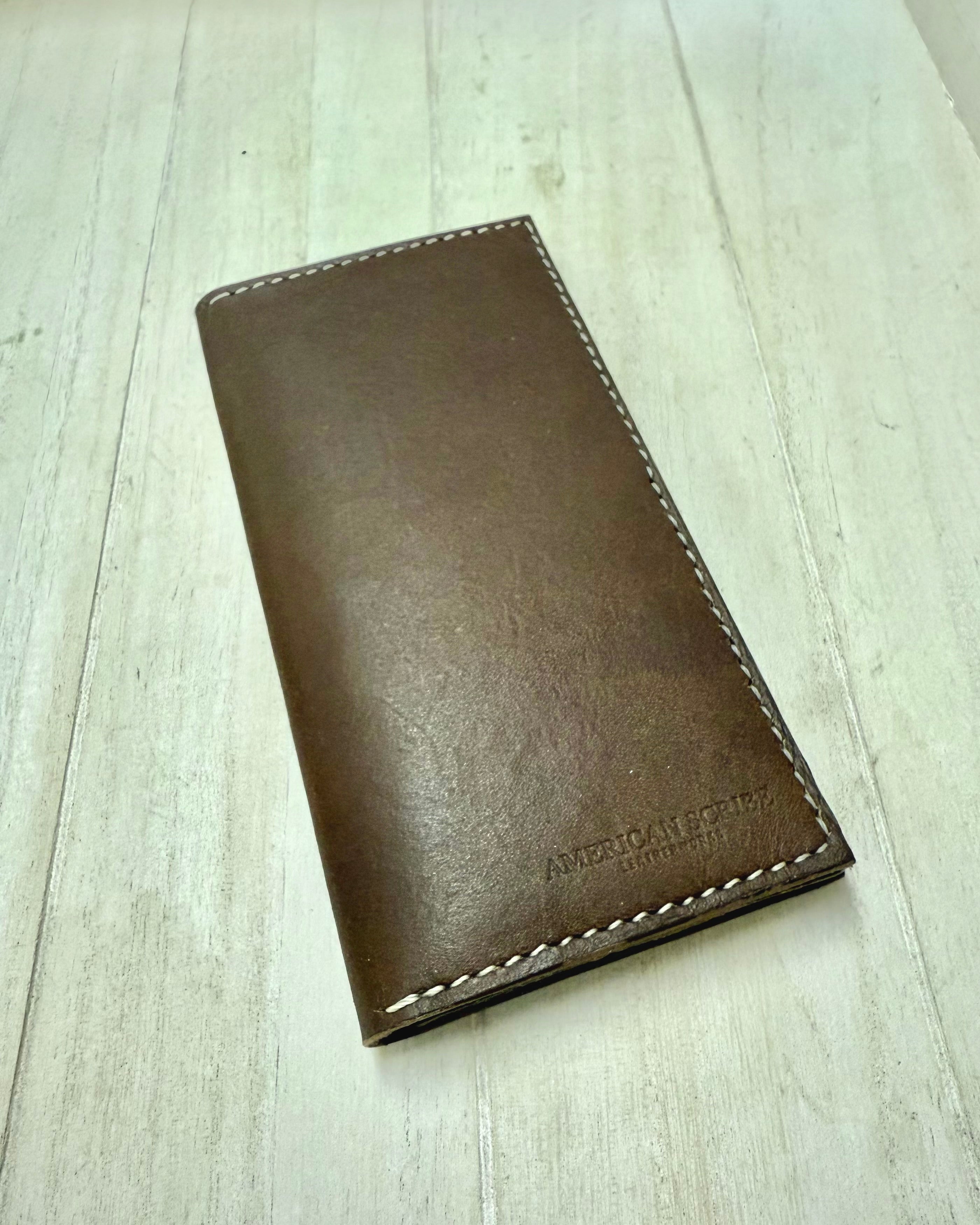 Leo's Long Wallet