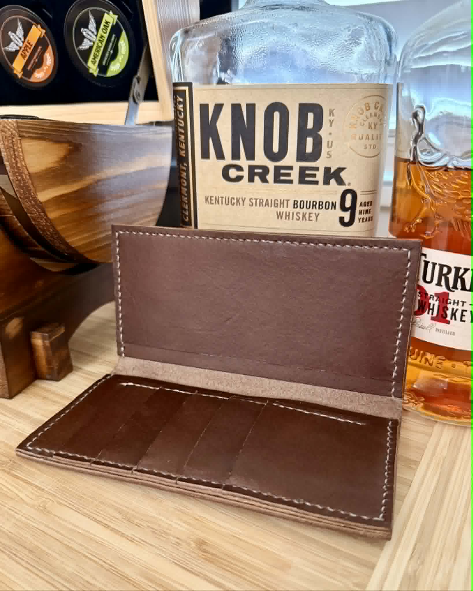Leo's Long Wallet